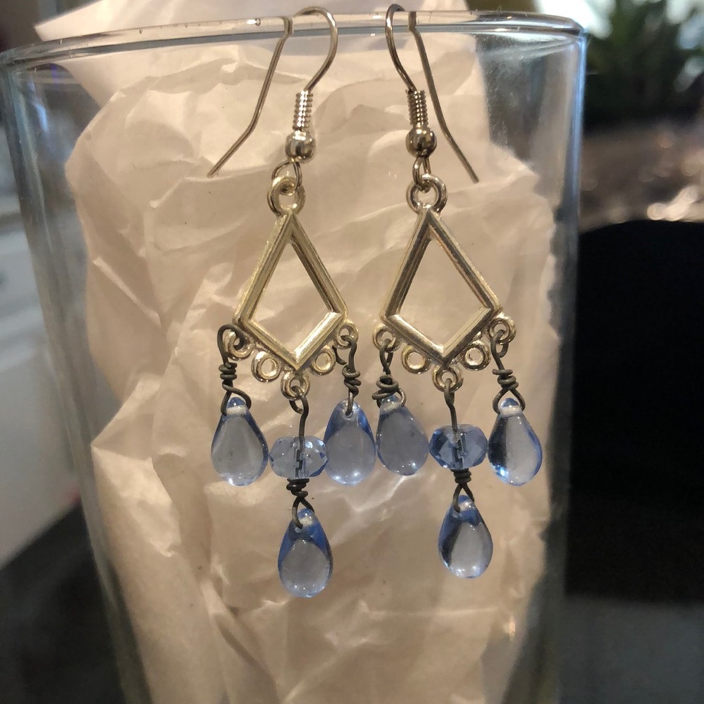 Chandelier earrings